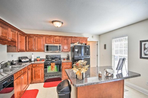 Blairsville Home with Deck and Stunning Mountain Views - image 6