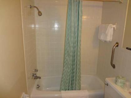 Sullivan Trail Inn & Suites