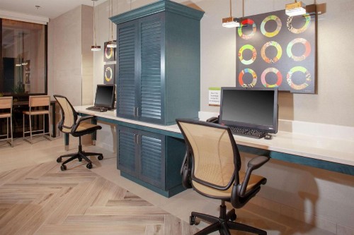 Home2 Suites by Hilton Bloomington - image 15