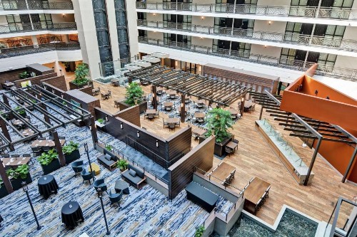 Embassy Suites Minneapolis - Airport