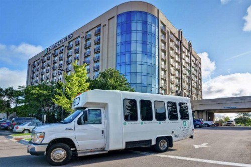 Embassy Suites Minneapolis - Airport - image 20
