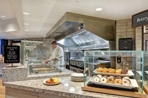 Embassy Suites Minneapolis - Airport - image 9