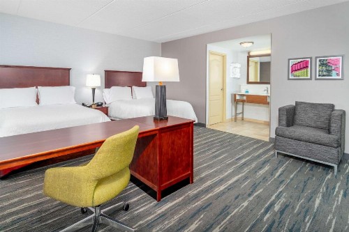 Hampton Inn & Suites Minneapolis St. Paul Airport - Mall of America - image 25