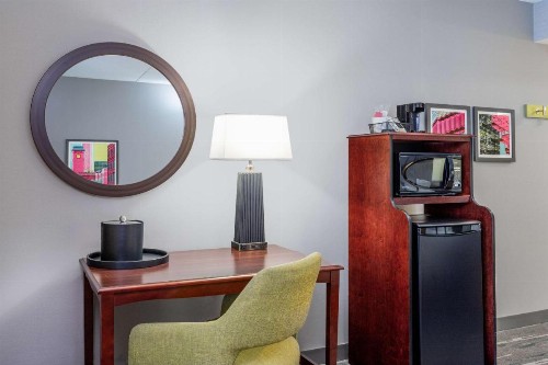 Hampton Inn & Suites Minneapolis St. Paul Airport - Mall of America - image 35