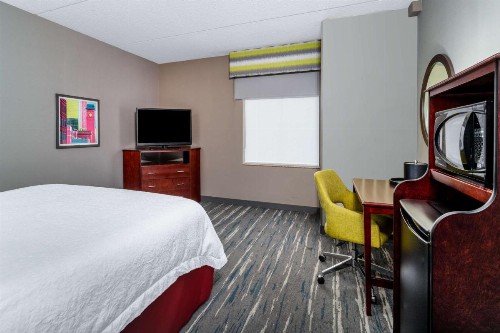 Hampton Inn & Suites Minneapolis St. Paul Airport - Mall of America - image 36