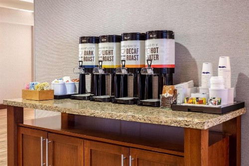 Hampton Inn & Suites Minneapolis St. Paul Airport - Mall of America - image 8