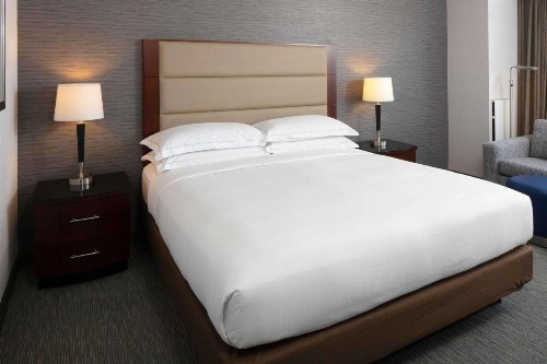Hilton Minneapolis Bloomington - image 15