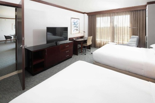 Hilton Minneapolis Bloomington - image 16