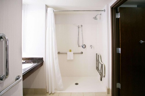 Hilton Minneapolis Bloomington - image 27
