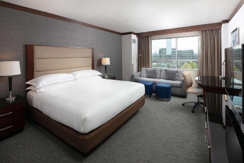 Hilton Minneapolis Bloomington - image 30