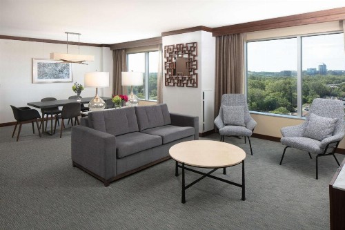 Hilton Minneapolis Bloomington - image 38