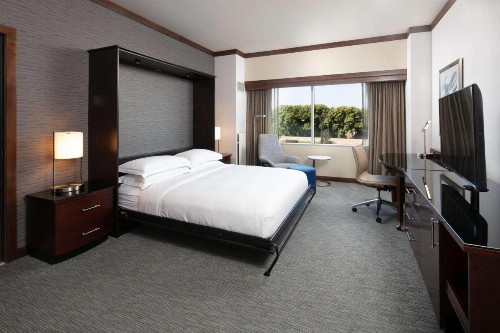 Hilton Minneapolis Bloomington - image 42