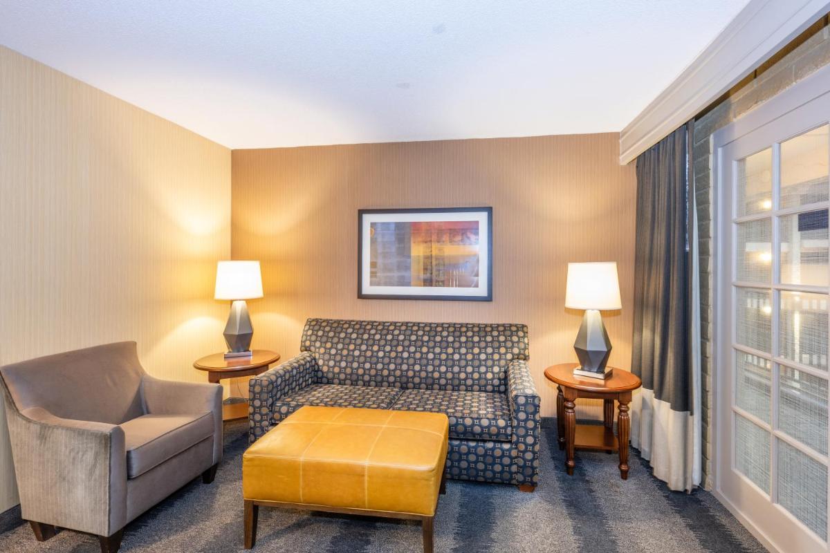Embassy Suites by Hilton Bloomington/Minneapolis - image 4