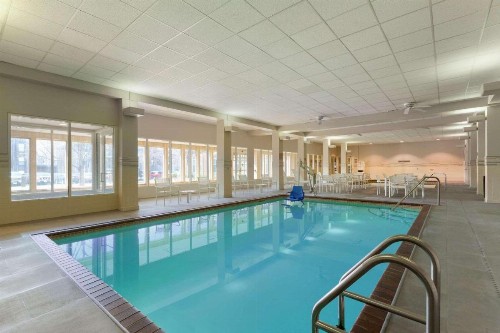 Country Inn & Suites by Radisson Bloomington at Mall of America MN - image 11