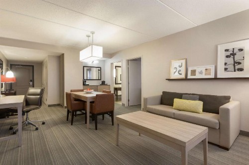 Country Inn & Suites by Radisson Bloomington at Mall of America MN - image 25