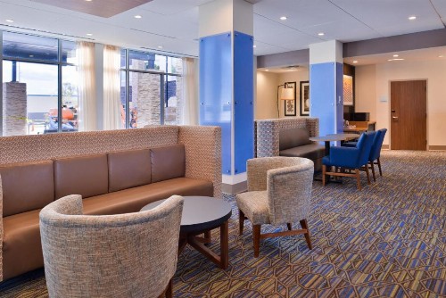 Holiday Inn Express & Suites - Mall of America - MSP Airport an IHG Hotel - image 12