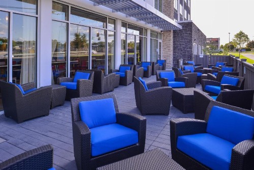 Holiday Inn Express & Suites - Mall of America - MSP Airport an IHG Hotel - image 16