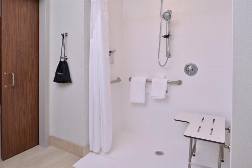 Holiday Inn Express & Suites - Mall of America - MSP Airport an IHG Hotel - image 27