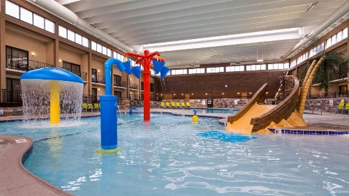 Best Western Plus Bloomington Hotel - image 37