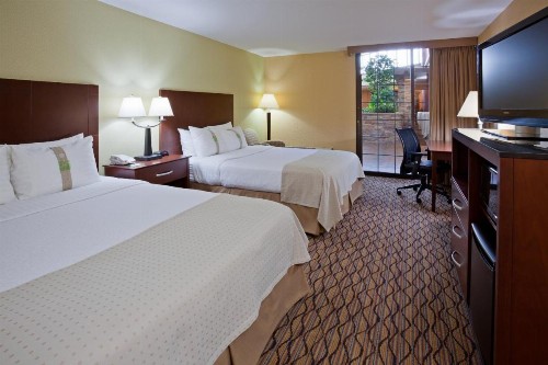 Holiday Inn Bloomington Airport an IHG Hotel - image 14