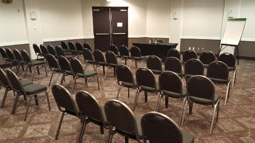 Holiday Inn Bloomington Airport an IHG Hotel - image 35