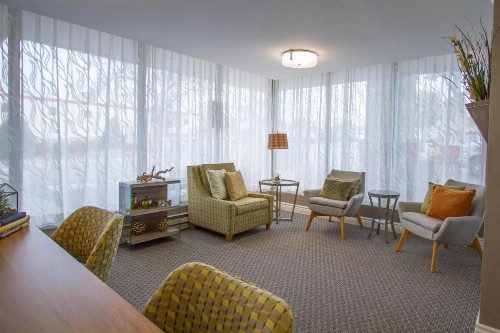 Holiday Inn Bloomington Airport an IHG Hotel - image 39