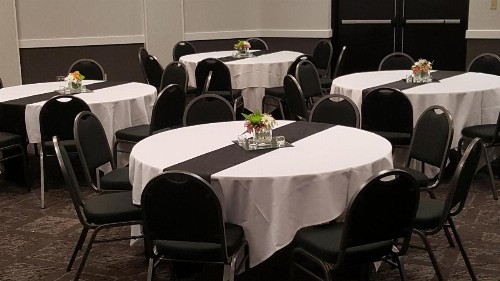 Holiday Inn Bloomington Airport an IHG Hotel - image 46