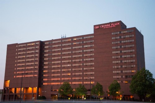 Crowne Plaza Suites : MSP Airport - Mall of America an IHG Hotel