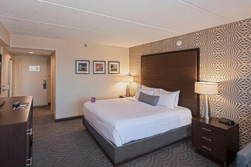 Crowne Plaza Suites : MSP Airport - Mall of America an IHG Hotel - image 26