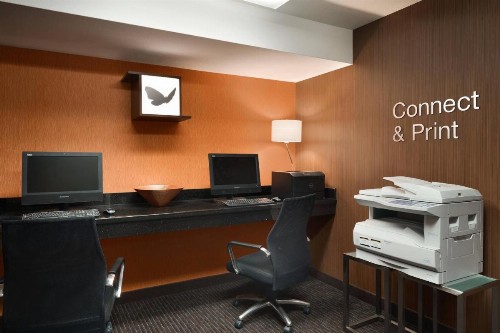 Fairfield Inn & Suites Minneapolis Bloomington/Mall of America - image 2