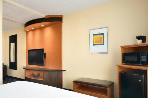 Fairfield Inn & Suites Minneapolis Bloomington/Mall of America - image 23