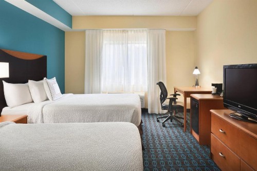 Fairfield Inn & Suites Minneapolis Bloomington/Mall of America - image 3