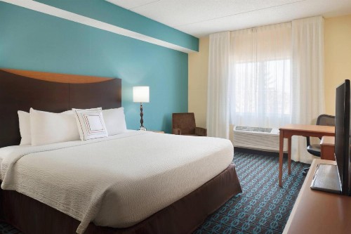 Fairfield Inn & Suites Minneapolis Bloomington/Mall of America - image 4
