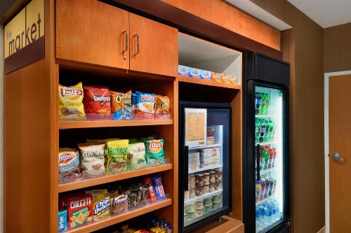 Fairfield Inn & Suites Minneapolis Bloomington/Mall of America - image 5