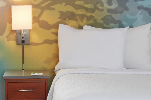 Courtyard by Marriott Bloomington Mall of America - image 13