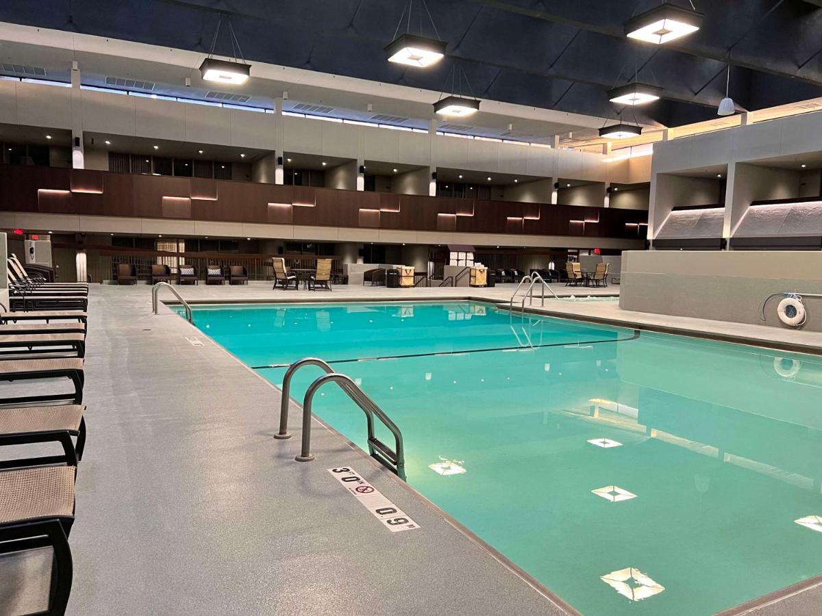 DoubleTree by Hilton Bloomington Minneapolis South - image 3