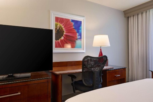 Marriott Minneapolis Airport - image 25