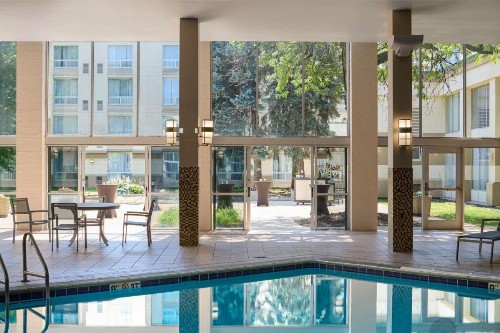 Marriott Minneapolis Airport - image 6
