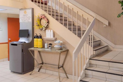 La Quinta Inn by Wyndham Minneapolis Airport Bloomington - image 7