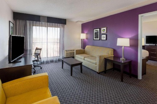 La Quinta by Wyndham Minneapolis Bloomington W - image 13