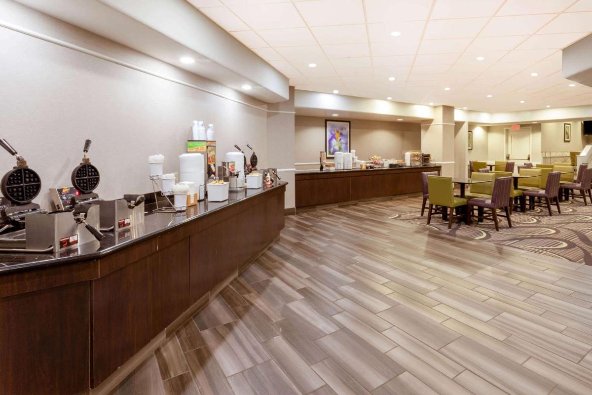 La Quinta by Wyndham Minneapolis Bloomington W - image 2