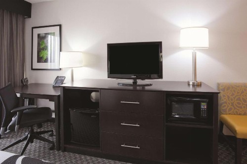 La Quinta by Wyndham Minneapolis Bloomington W - image 9