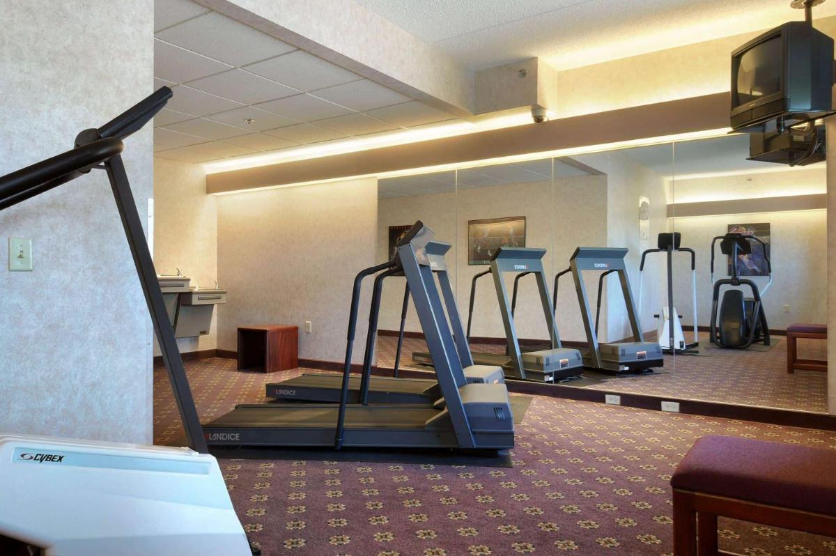 Microtel Inn & Suites by Wyndham Bloomington/Minneapolis - image 4