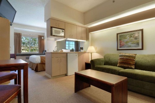 Microtel Inn & Suites by Wyndham Bloomington/Minneapolis - image 5