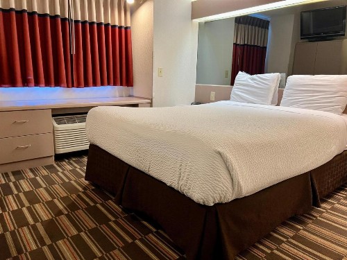Microtel Inn & Suites by Wyndham Bloomington/Minneapolis - image 8