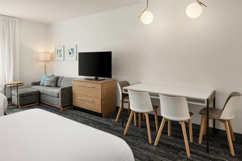 TownePlace Suites by Marriott Minneapolis near Mall of America - image 25