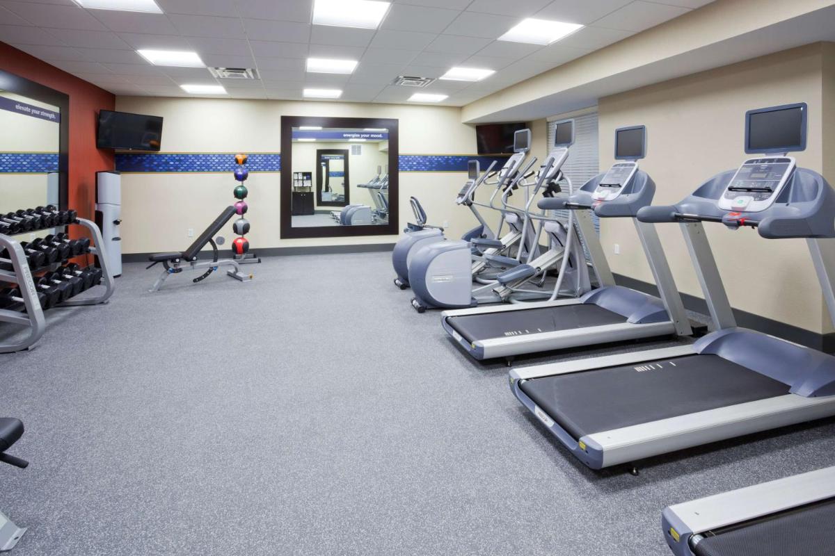Hampton Inn Minneapolis Bloomington West - image 3