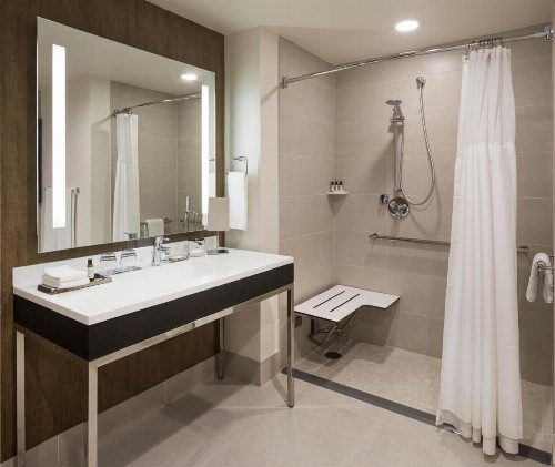 Hyatt Regency Bloomington - image 18