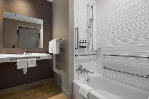 AC Hotel by Marriott Bloomington Mall of America - image 24