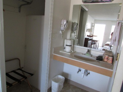 Douglas Inn & Suites Blue Ridge GA - image 17